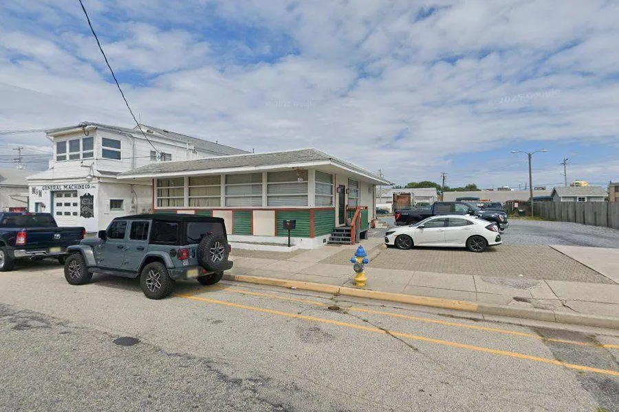 135 W Burk Avenue, Wildwood, NJ 08260 – Commercial Property for Sale