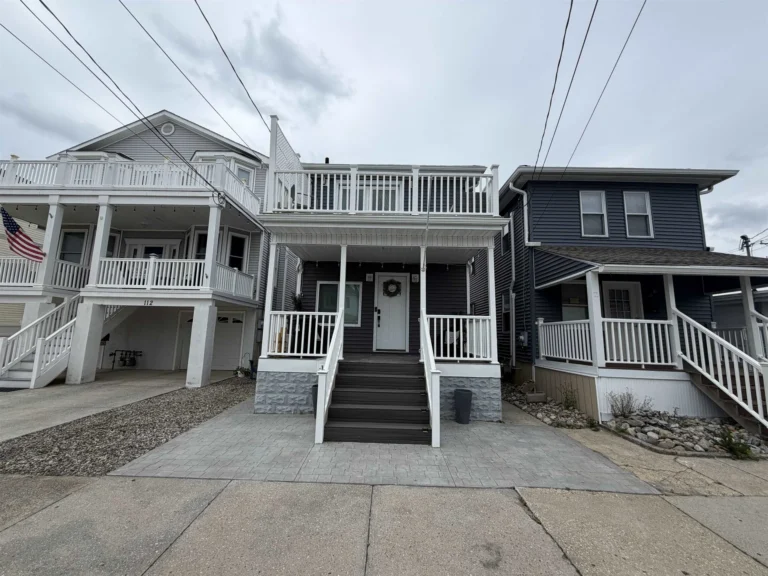 110 E Roberts Avenue