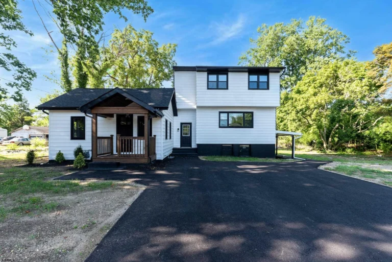 108 Yelkca Ave