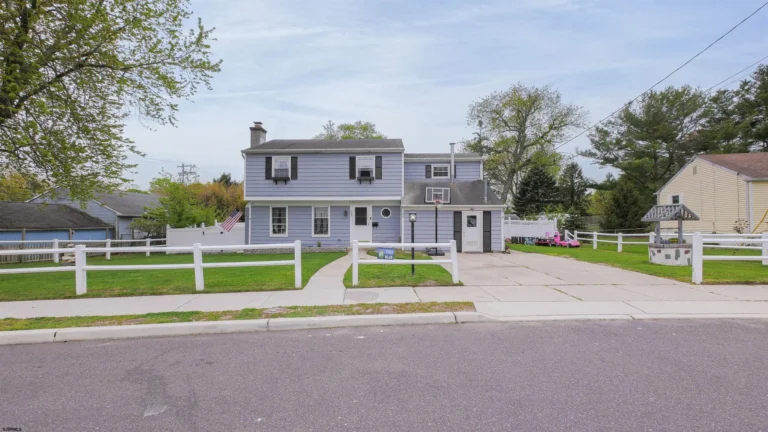 103 Cherokee Ln