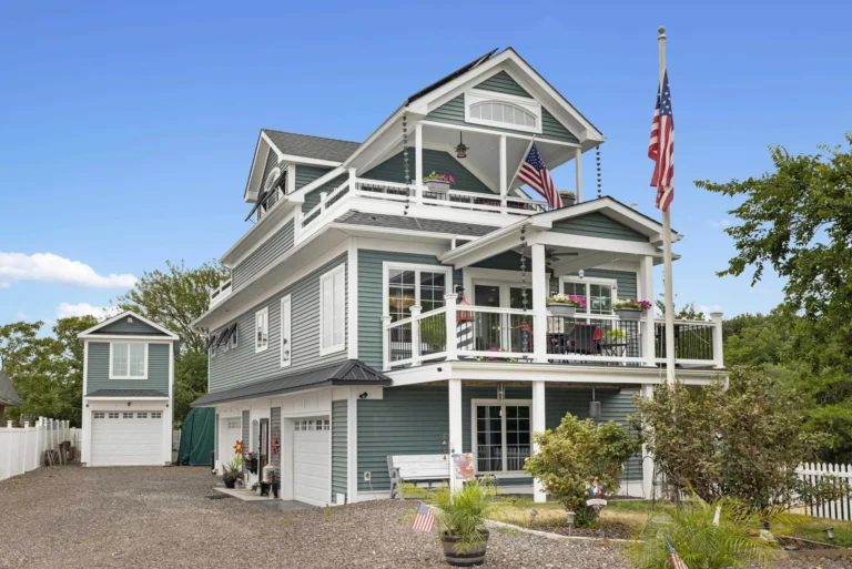 7 Pierce's Point Road