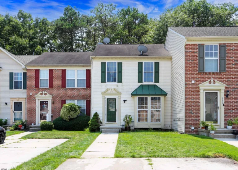 114 Pine Knoll Cir