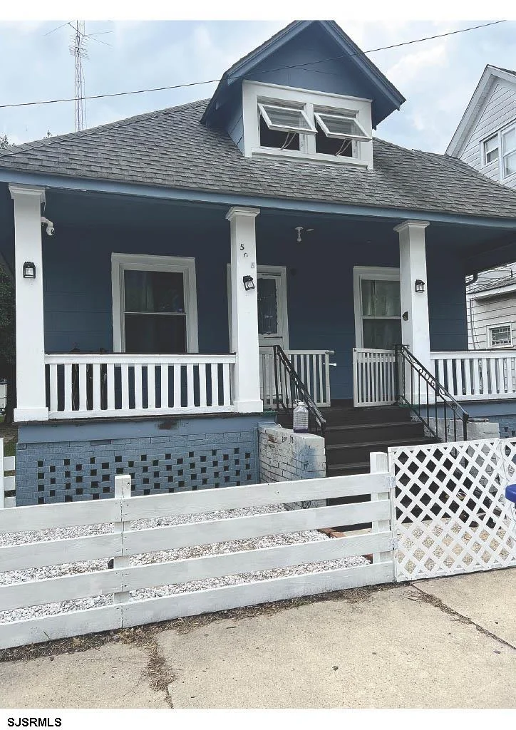 505 E Oak Street