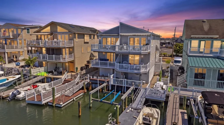 2048 Ocean Drive