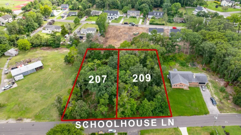 207 Schoolhouse Lane