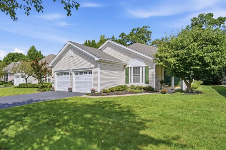 54 Pembrooke Way