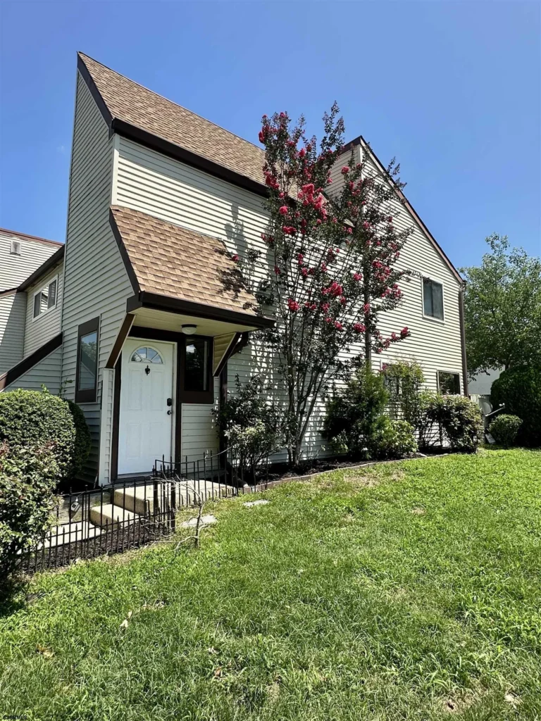 2416 Arbor Ct