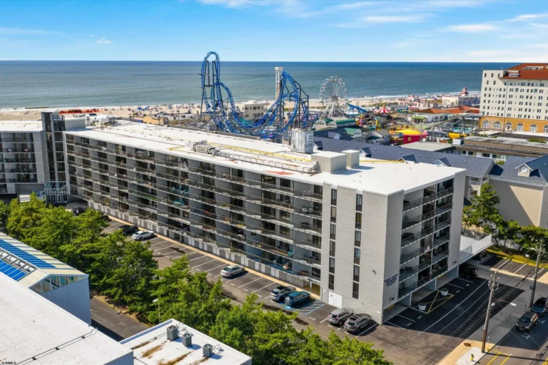 935 Ocean Ave