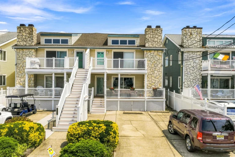 415 W Bennett Avenue