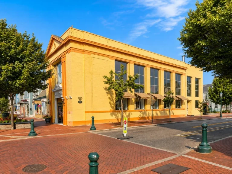 502 Washington Street