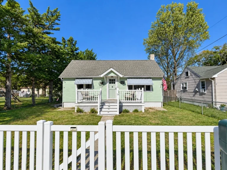 11 Ellery Road